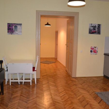 Casa Krone - Piata Sfatului Braşov Exterior foto